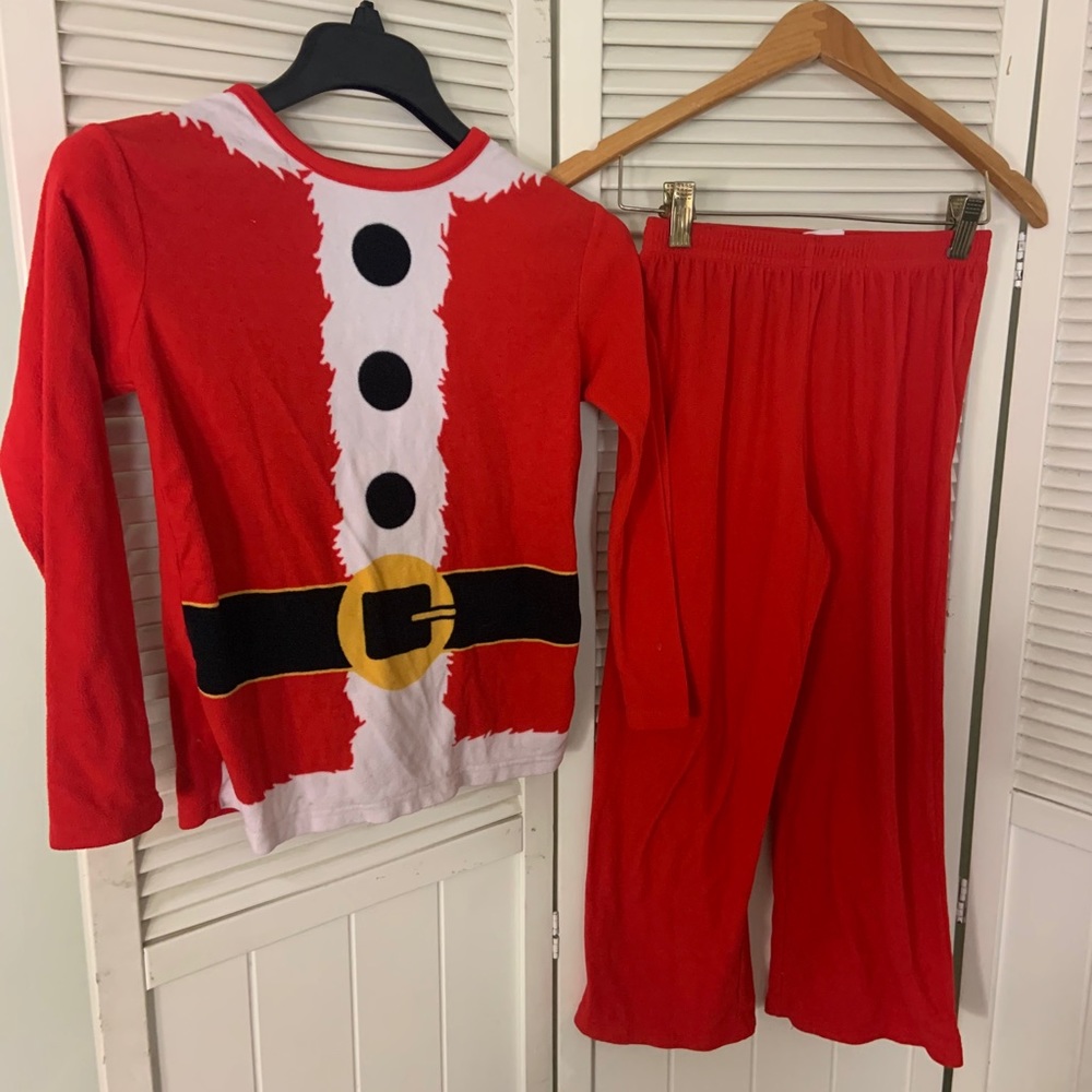 Target Kids 10 Christmas Santa clause pj set